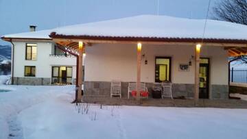 Фото номера Дом для отпуска Дома для отпуска Mountain View Vacation Home г. Balabanska 57